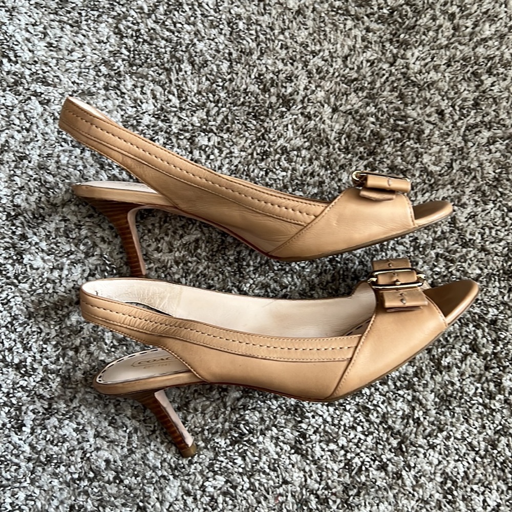 Coach Sandals - Picture 4 of 6